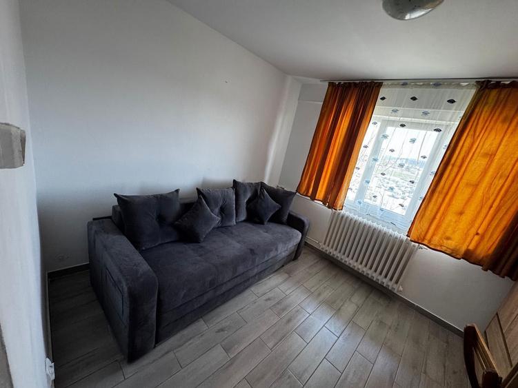 Inchiriez garsoniera, Podu Ros 10 min de Pals Centru - 4