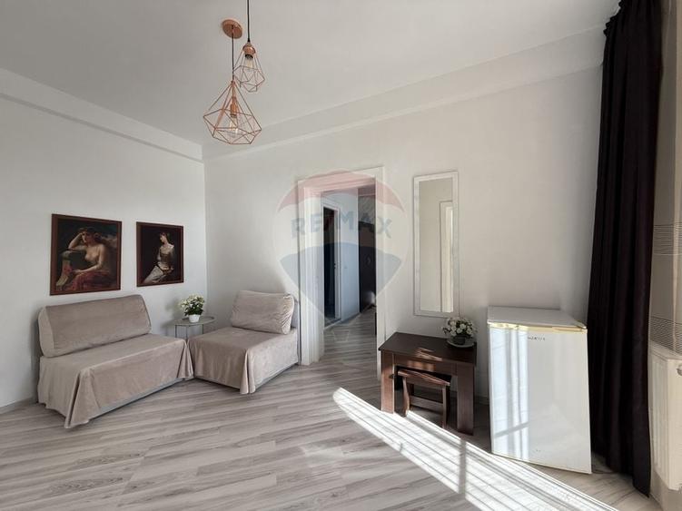 Casa / Pensiune cu 12 camere de vanzare in zona Eforie Sud Constanta - 10