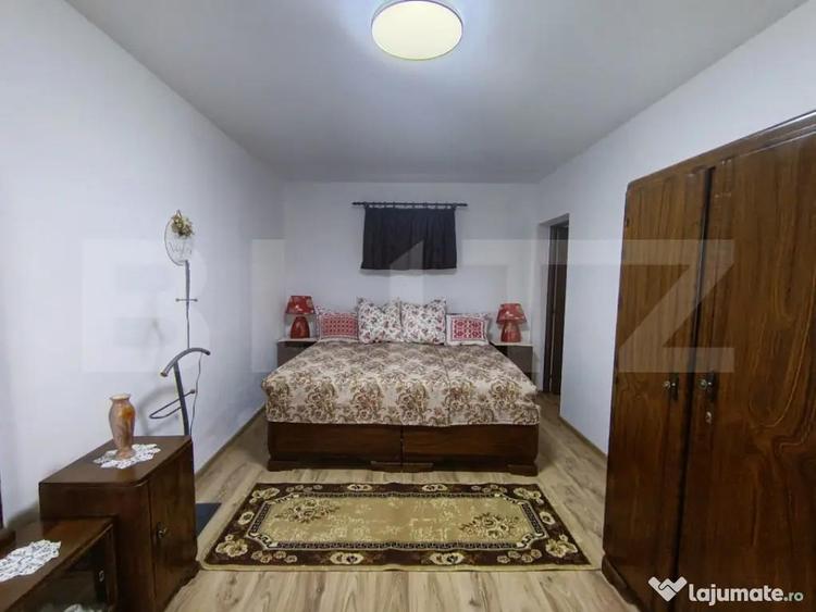 Casa cu 3 camere ?i teren in suprafa?a de 2000 mp - 1