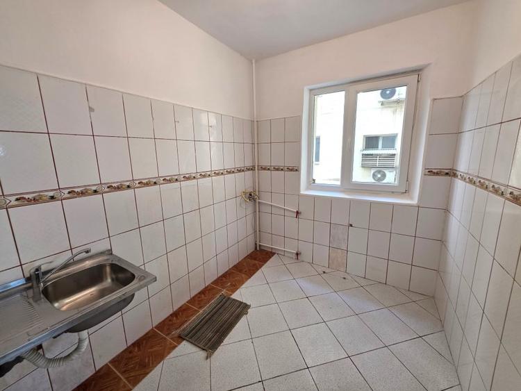 De vanzare 3 camere la Doamna Ghica, bloc reabilitat, decomandat - 20