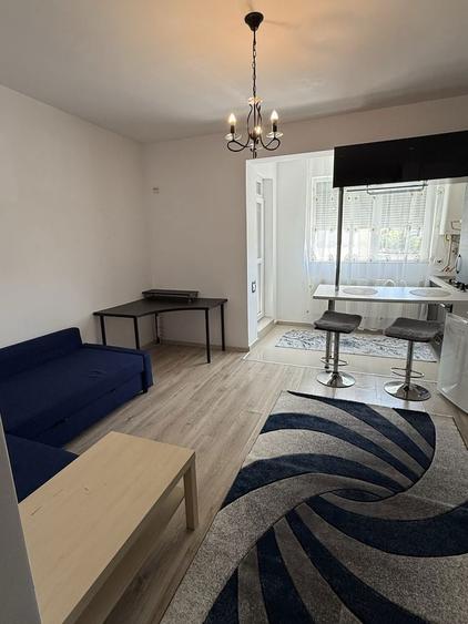 Inchiriez garsoniera - 1