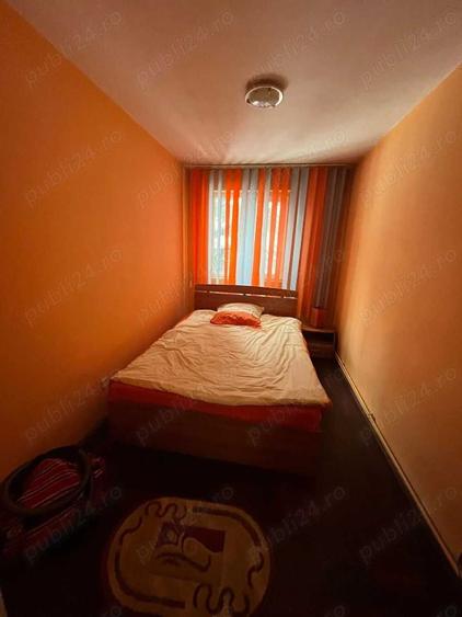 Vand apartament 3 camere semidecomdat - 2