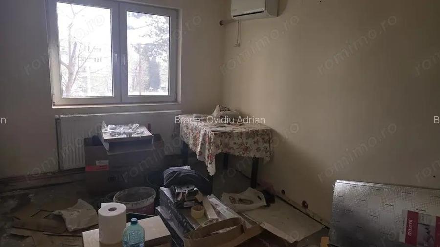 Vand apartament 2 camere in Deva, zona Micro 15 (Lidl), parter inalt, situat pe mijloc, izolat Vand apartament 2 camere in Deva, zona Micro 15 (Lidl), parter inalt, situat pe mijloc, izolat