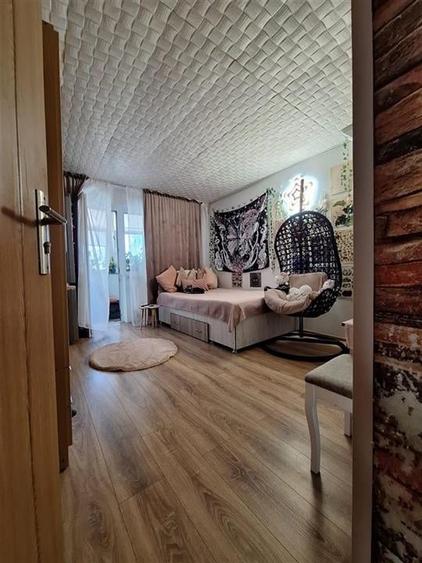 DE VANZARE IN EXCLUSIVITATE   apartament cu 3 camere, vedere superb? ?i lini?te - 9