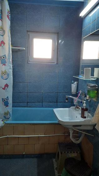 Apartament 3 camere, 2 balcoane decomandat, etajul 1 - 7