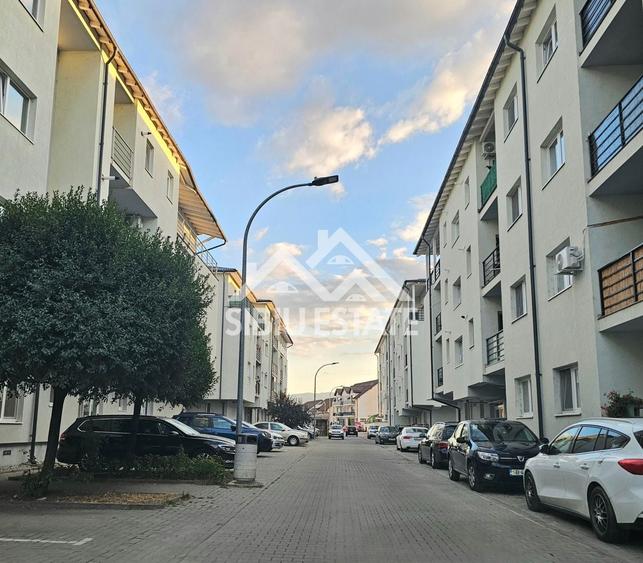 Apartament cu 3 camere decomandat, mobilat în Șelimbăr
