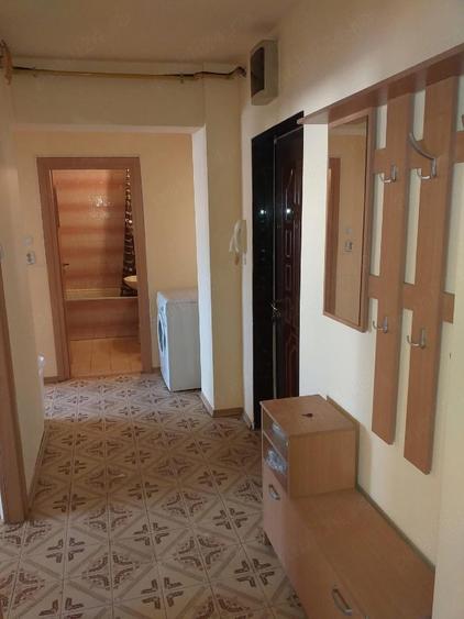 Proprietar, inchiriez apartament cu 3 camere - 3
