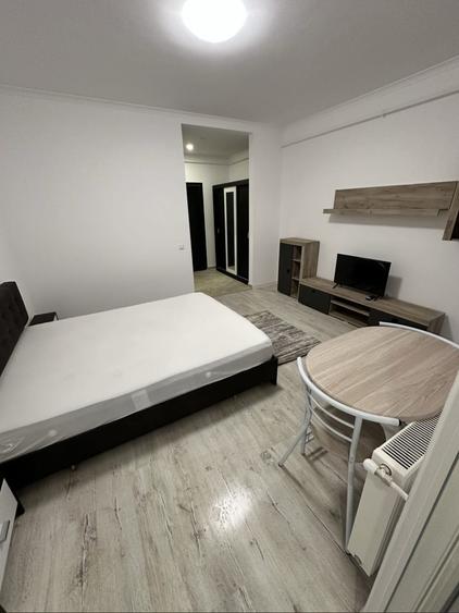 Ofer spre inchiriere garsoniera in cartierul militari residence. - 2