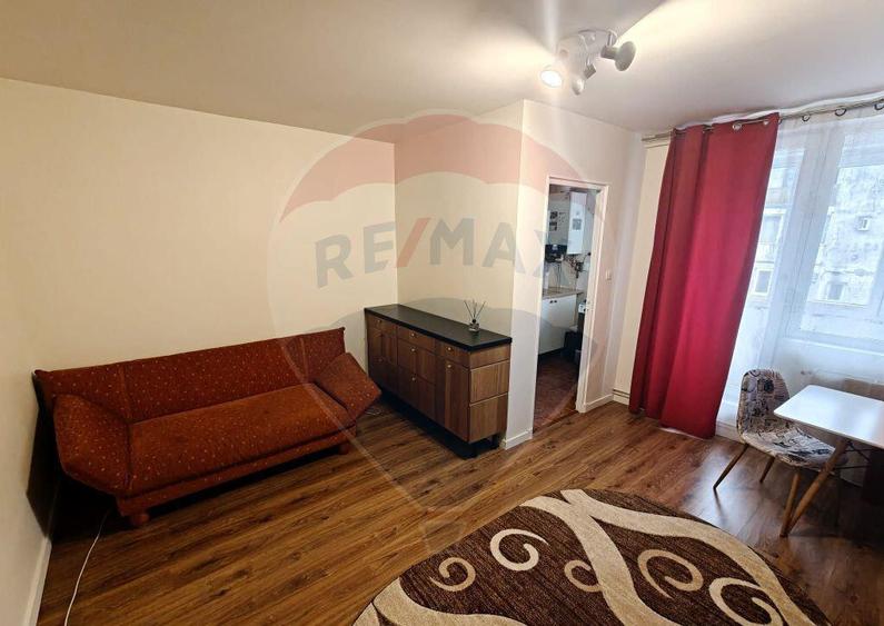 Apartament cu o camera de inchiriat Margeanului etaj 3 - 6