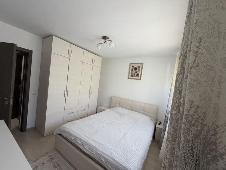 Apartament cu 3 camere, zona centrala - 7