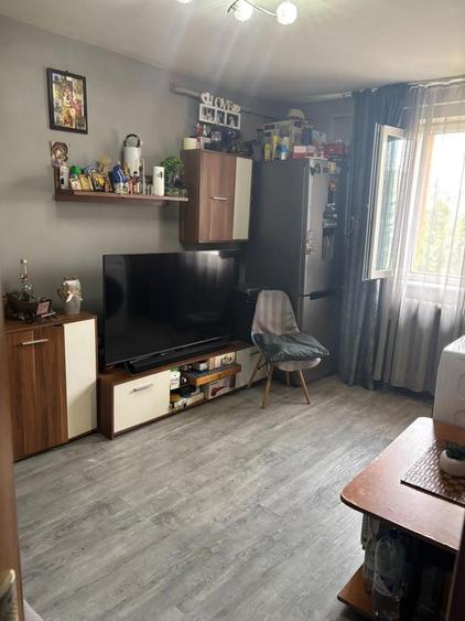 Apartament cu 2 camere decomandat în Trivale