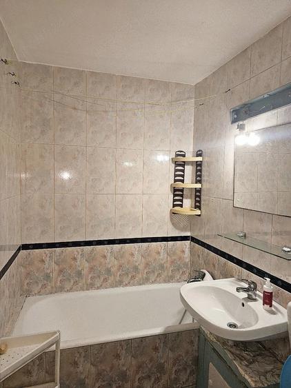 Apartament cu 2 camere semidecomandat în Pantelimon