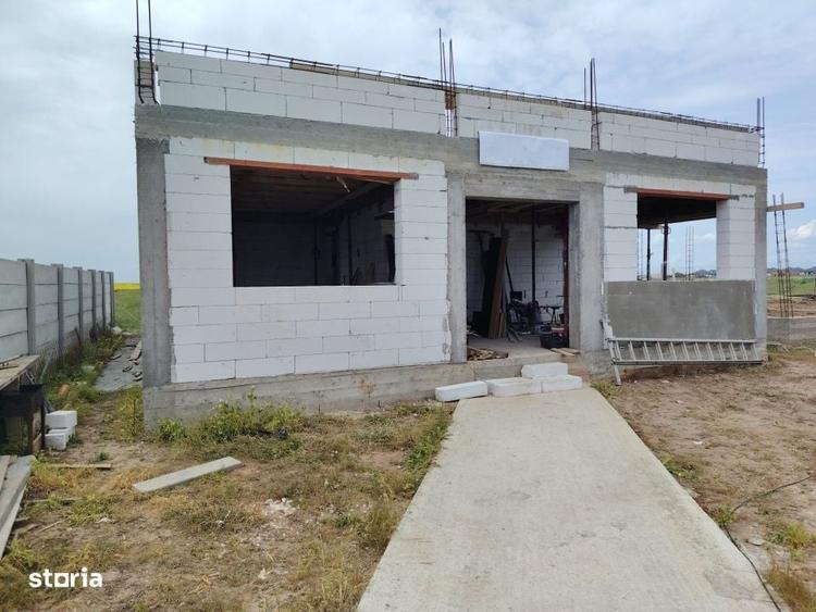 Casă cu 3 camere în Făcăi