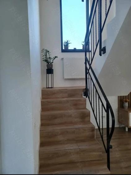 Casă cu 4 camere cu Teren 360 Mp în Balciu