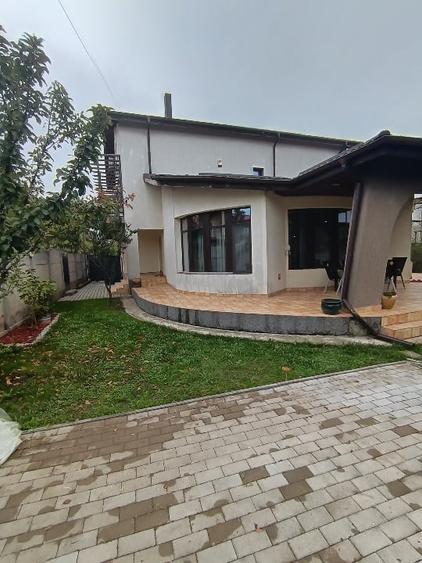 Casă individuală cu 5 camere cu Teren 500 Mp în Chiajna