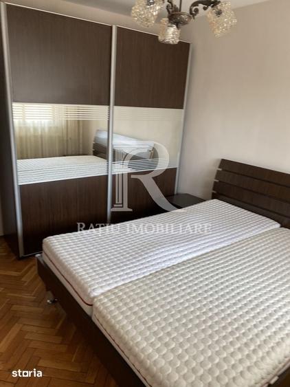 Apartament cu 3 camere decomandat în Rogerius