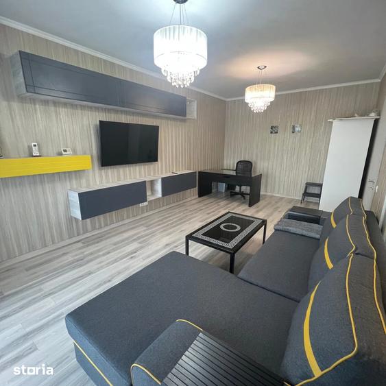 Apartament cu 2 camere decomandat, mobilat în Regie