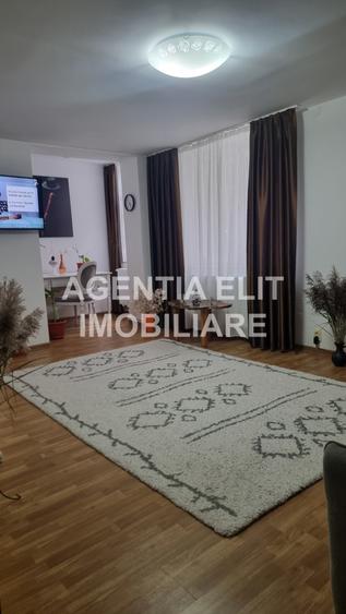 Apartament cu 2 camere semidecomandat în Central