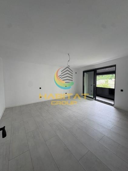 Casă individuală cu 5 camere cu Canalizare în Tineretului