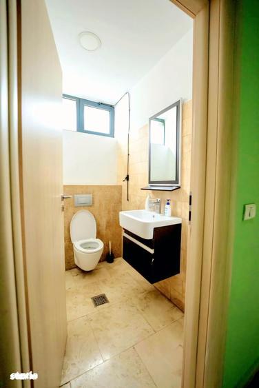 Spațiu comercial, de 1,000 mp, în Chiajna