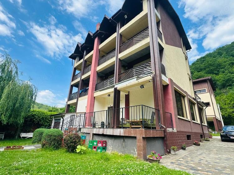 Spațiu comercial, de 1,860 mp, în Central