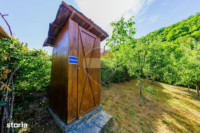 Casă cu 4 camere cu Teren 982 Mp în Coaș