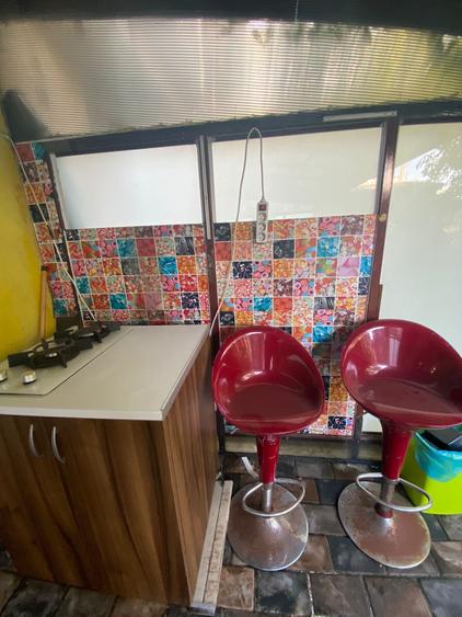 Apartament cu 2 camere semidecomandat, mobilat în Podu Roș