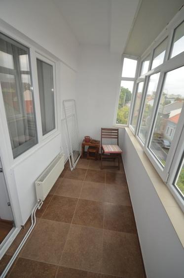 Apartament cu 3 camere decomandat în Bălcescu