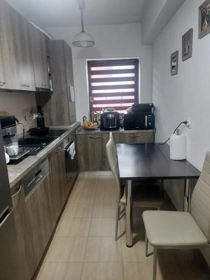 Apartament cu 3 camere decomandat în Sânpetru