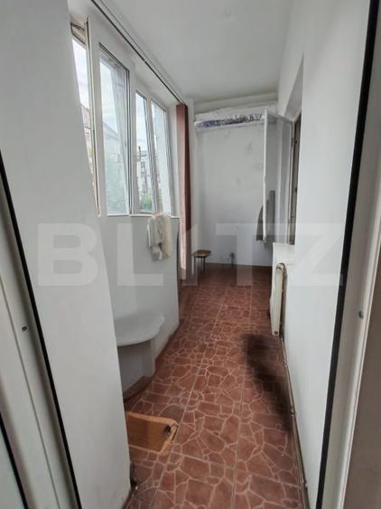 Apartament cu 4 camere decomandat, mobilat în Independenței