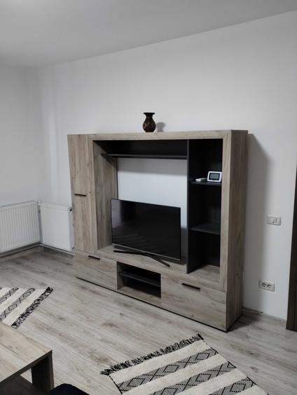 Garsonieră decomandată în Dobroești