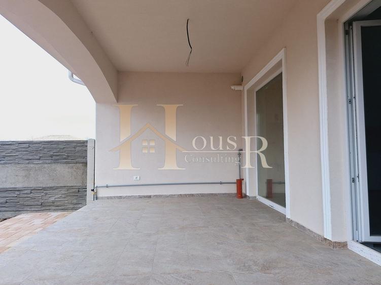 Duplex cu 4 camere cu Canalizare în Moșnița Nouă