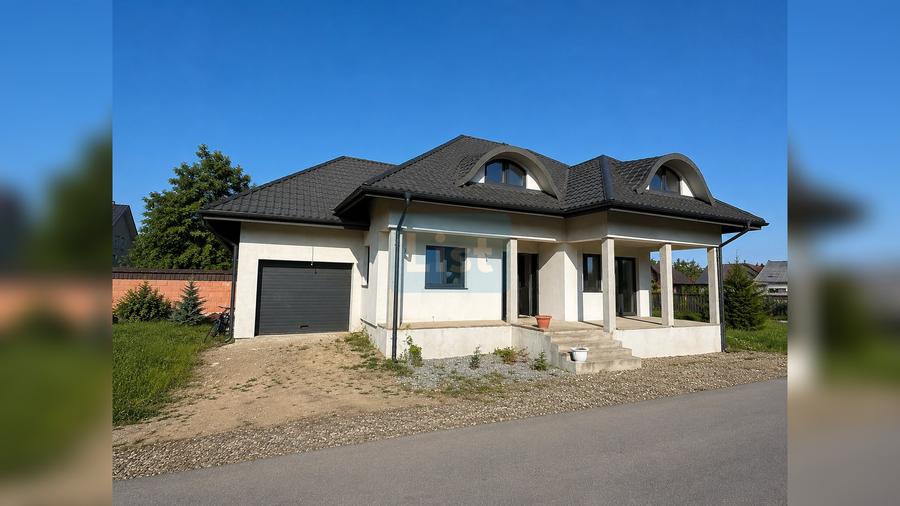 Casă cu 5 camere cu Teren 664 Mp în Sud-Vest