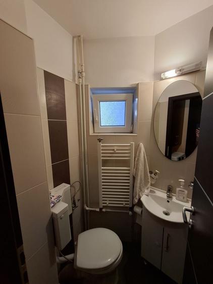 Apartament cu 3 camere decomandat, mobilat în Tomis III