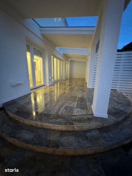 Casă cu 5 camere cu Teren 425 Mp în Mărăști