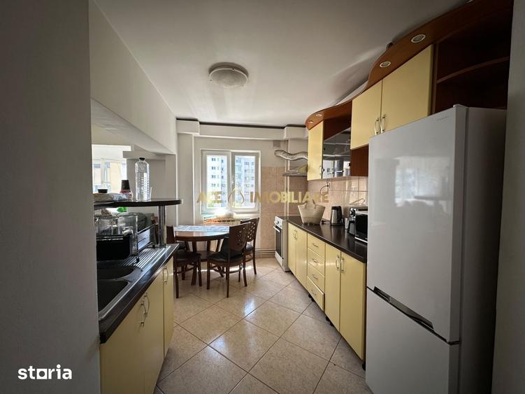 Apartament cu 3 camere în Pantelimon