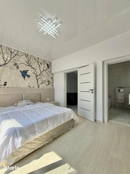Casă cu 5 camere cu Teren 250 Mp în Central