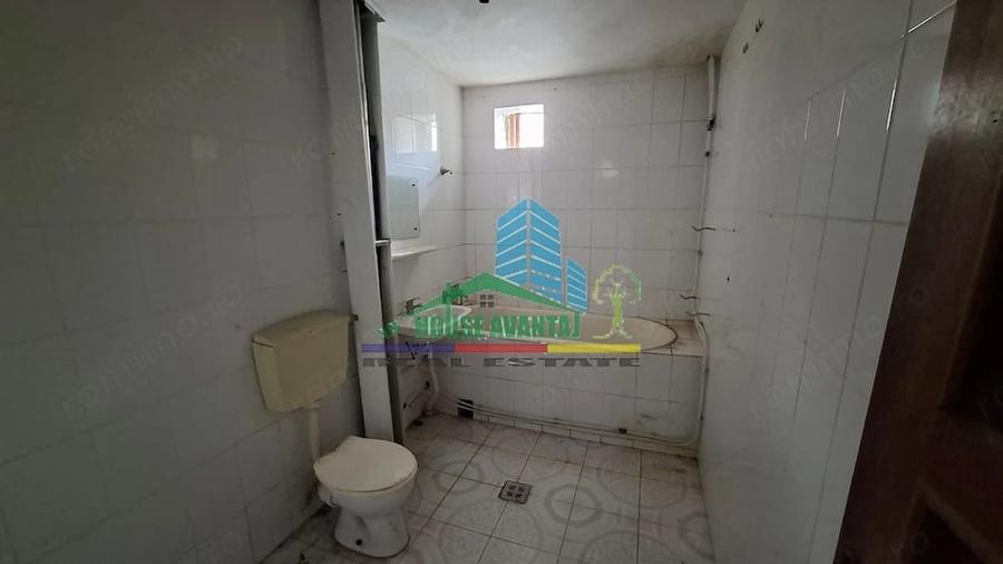 Casă cu Teren 416 Mp în Central