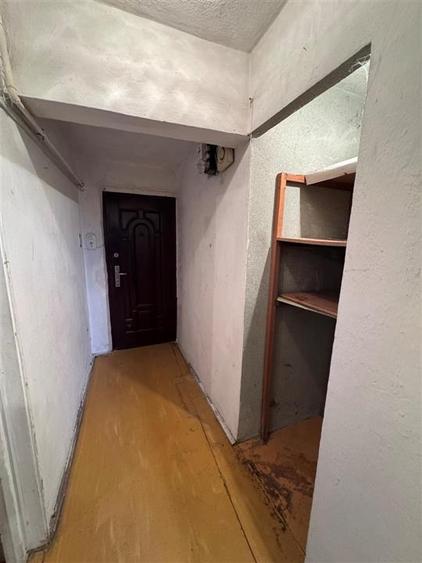 Apartament cu 2 camere semidecomandat în Brâncoveanu