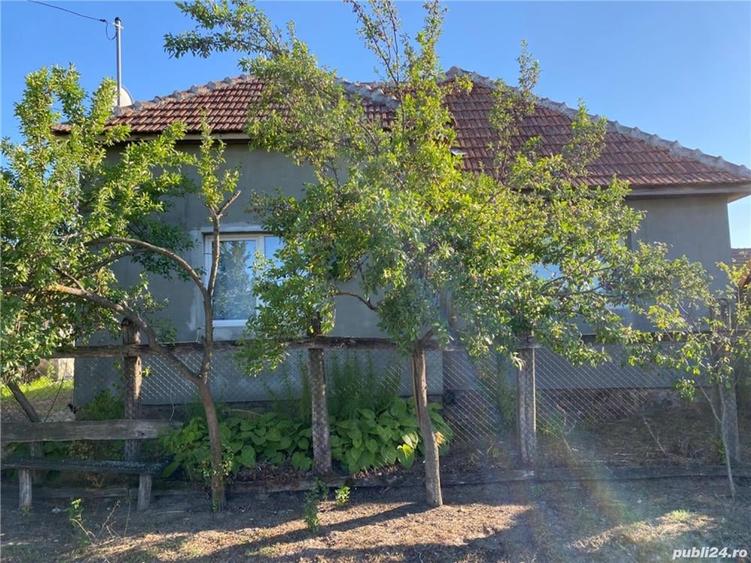 Casă cu 3 camere cu Teren 1709 Mp în Scărișoara Nouă