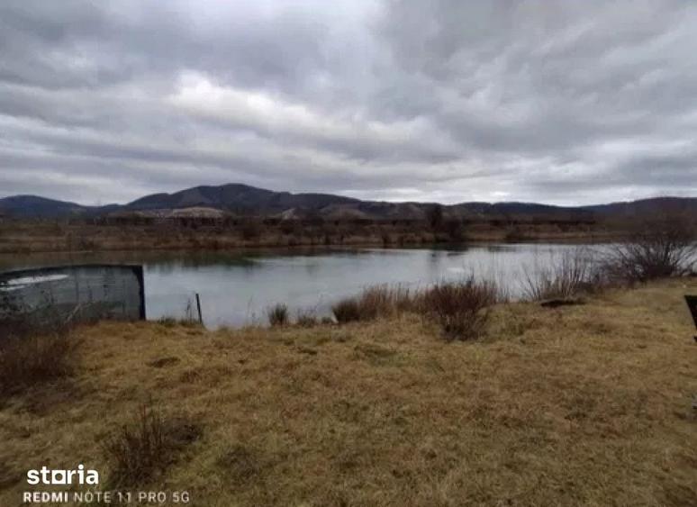 Teren de 1760 mp, în Central