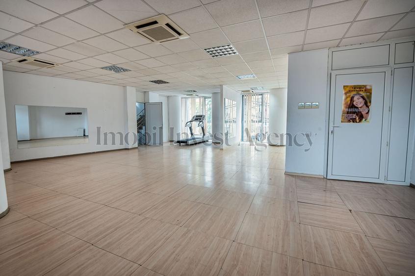 Cladire de birouri Vitan pretabilă pentru diverse afaceri. - 10