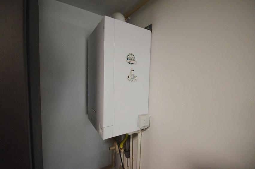 Casa din caramida, Parter + Pod - Dobroesti - 12