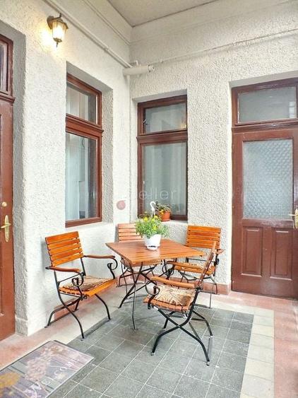 Imobil Piata Sfatului - 5