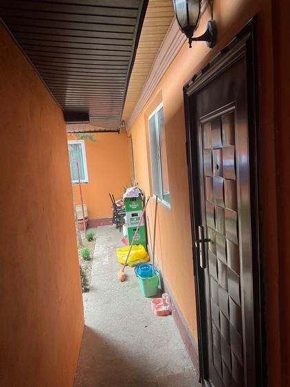 Vand casa locuit cu 2 spatii comerciale - 7
