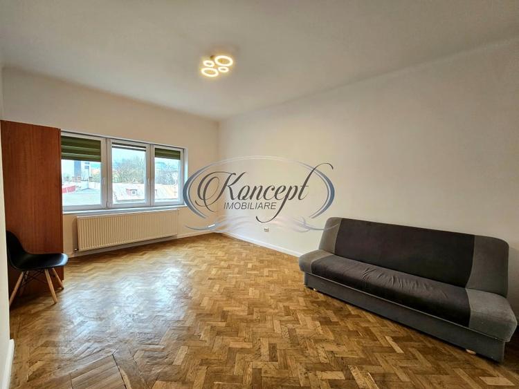 Proprietate renovata cu boxa generoasa pe Bulevardul 21 Decembrie - 1