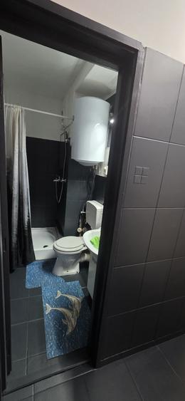 Garsonieră decomandată în Costin Georgian