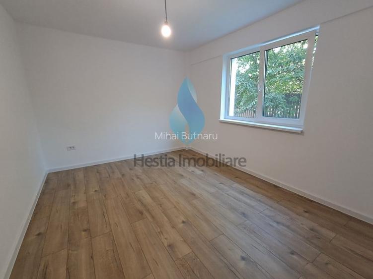 Apartament cu trei camere, curte 160mp si loc de parcare, Valea Lupului.