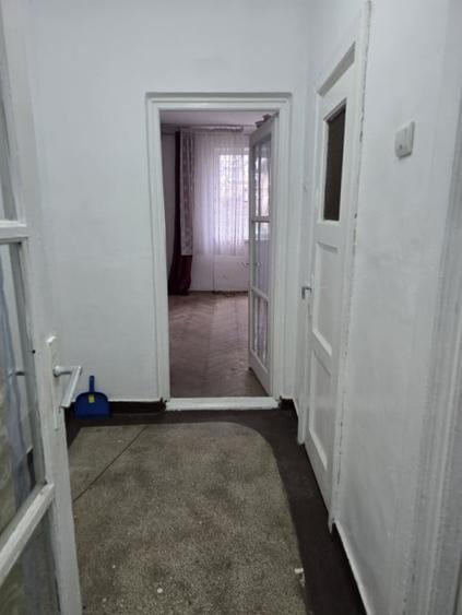 Garsoniera Savinesti spatioasa in zona curata - 7