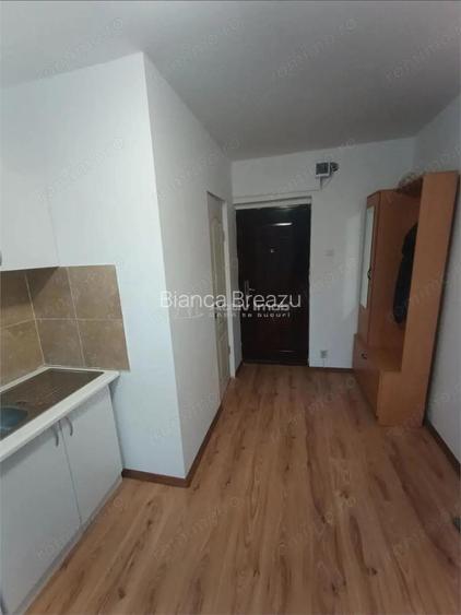 Garsoniera - Tractorul Garsoniera - Tractorul